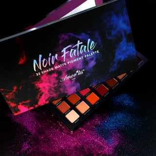 AMORUS - Noir Fatale Pressed Pigment Palette