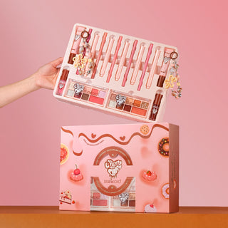 KEVIN & COCO - Love Is In The Air PR BOX