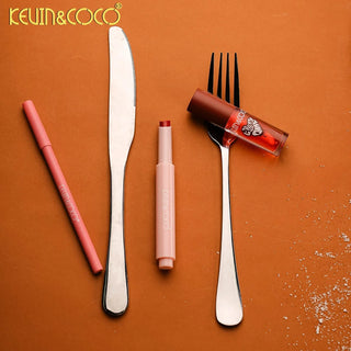 KEVIN & COCO - Love Is In The Air PR BOX